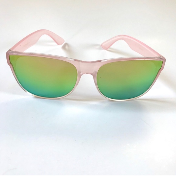 Sunglasses - Picture 3 of 7